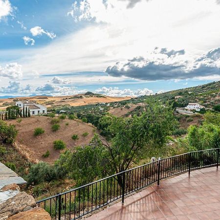 Awesome Home In Antequera With Wifi Zewnętrze zdjęcie