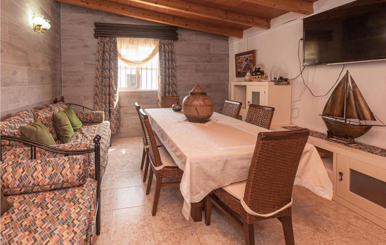 Awesome Home In Antequera With Wifi Zewnętrze zdjęcie