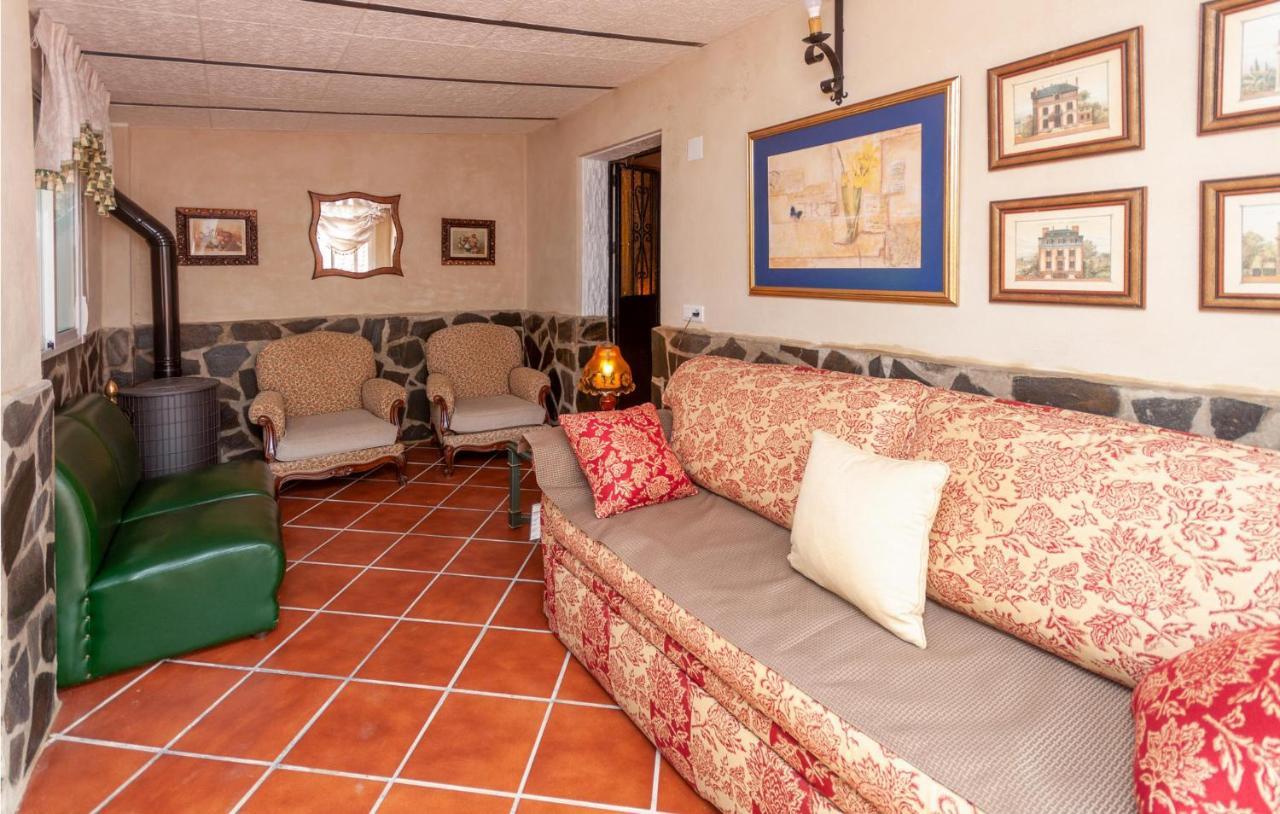 Awesome Home In Antequera With Wifi Zewnętrze zdjęcie