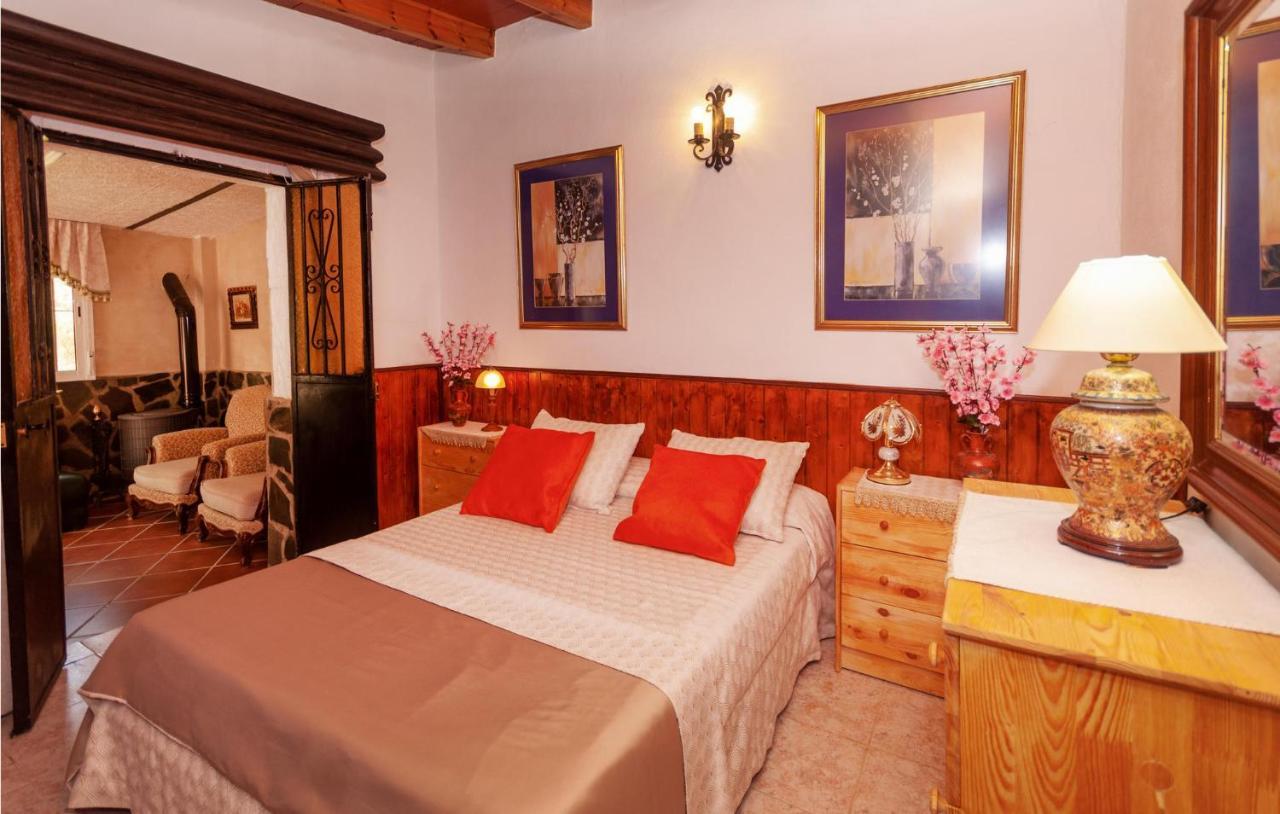 Awesome Home In Antequera With Wifi Zewnętrze zdjęcie